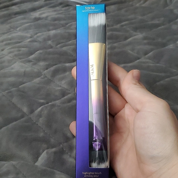 Tarte 'Rainforest of the Sea' Double-ended Highlighter Brush - Picture 1 of 1